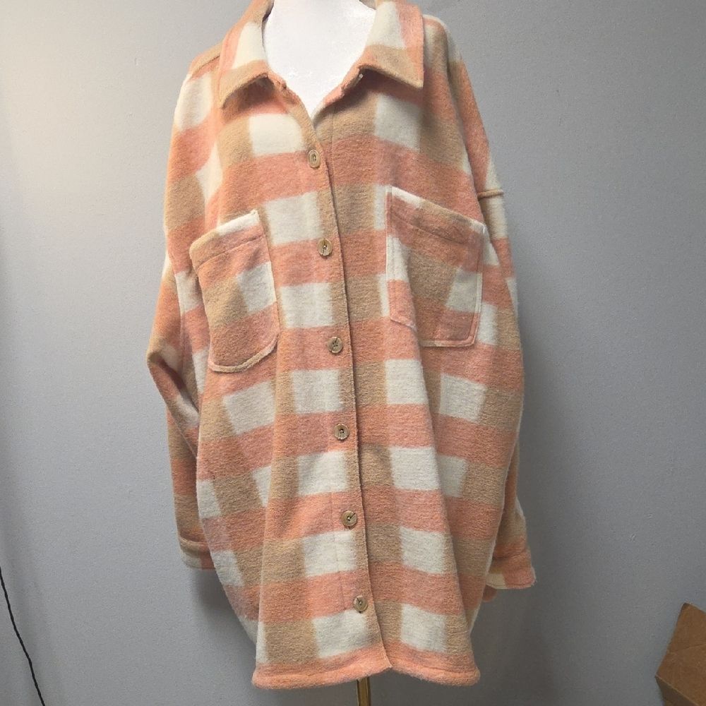 Sonoma Peach and Cream Fleece Jacket.